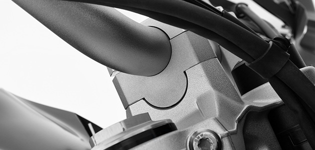 F900R ハンドルアップキット