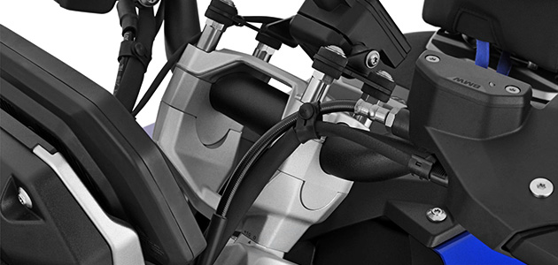 R1300R ハンドルバーライザー