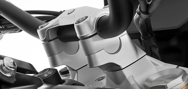 S1000XR ハンドルバーライザー