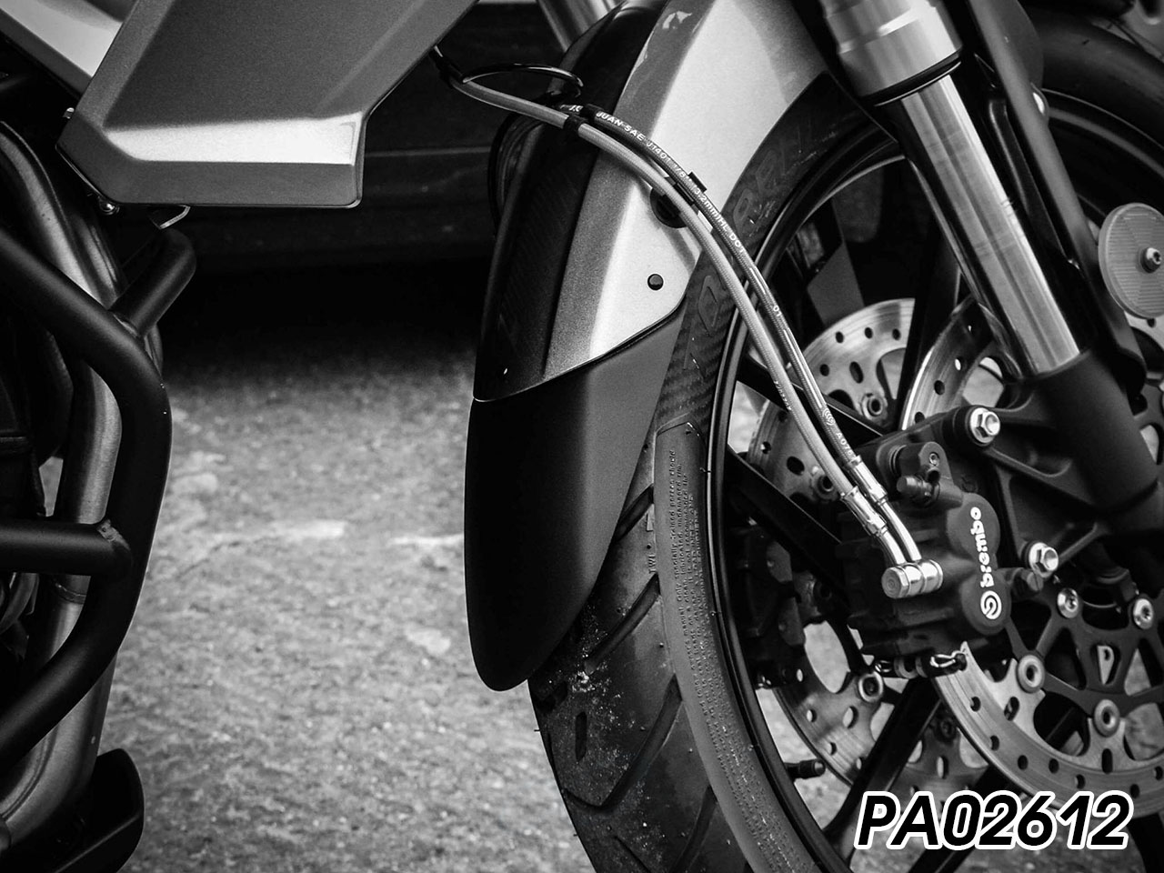 タイガー８００ スクリーン リヤトップケース装備