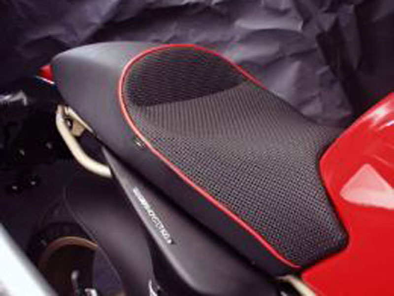 Ducati 749 / 999 サージェントシート - Sargent World Sport Performance Seats