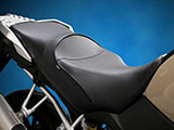 Sargent ワールドスポーツ パフォーマンスシート SUZUKI V-Strom 1000 / Vストローム 1000 カスタムパーツ